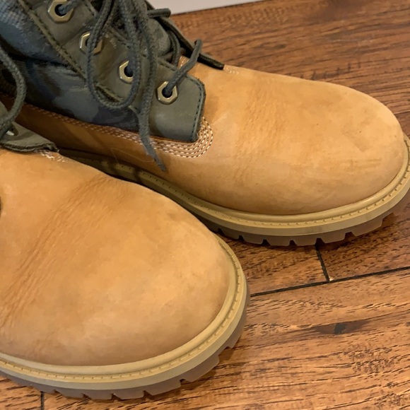 Timberland Premium 6 in Waterproof boot Wheat Nubuck W/ Camo Size 6 - Picture 2 of 6